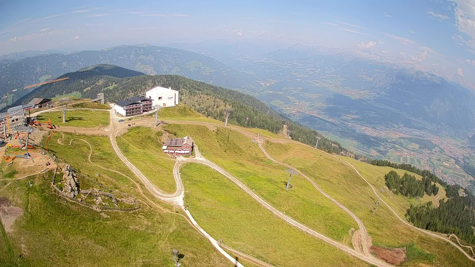 Cima estación de esquí Kronplatz | vista hacia Brunico