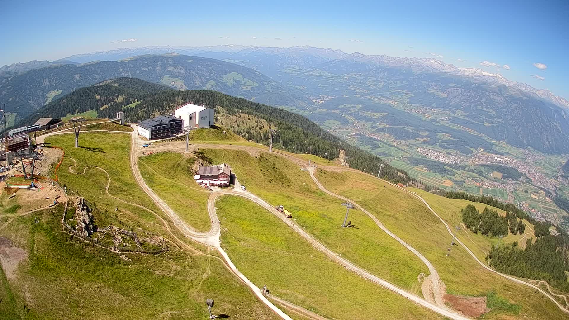 Cima estación de esquí Kronplatz | vista hacia Brunico