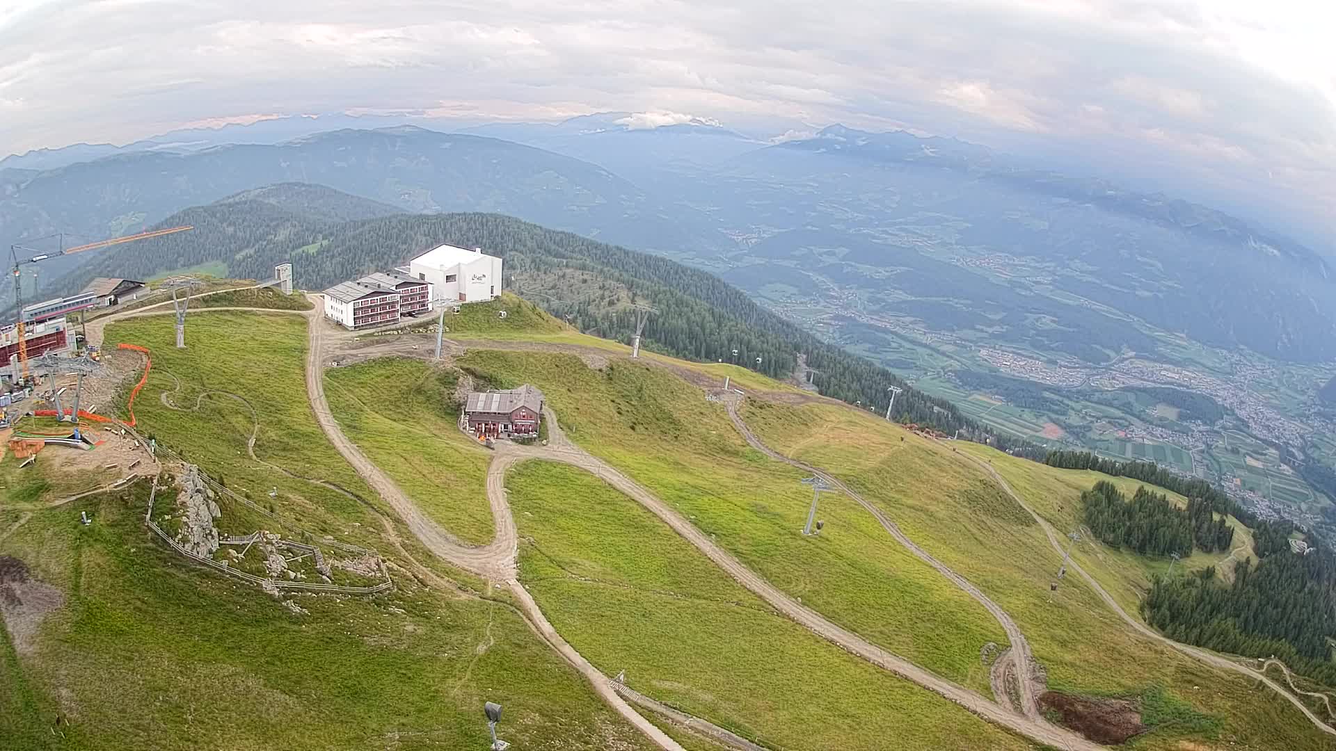Stazione sciistica di Plan de Corones | vista su Brunico