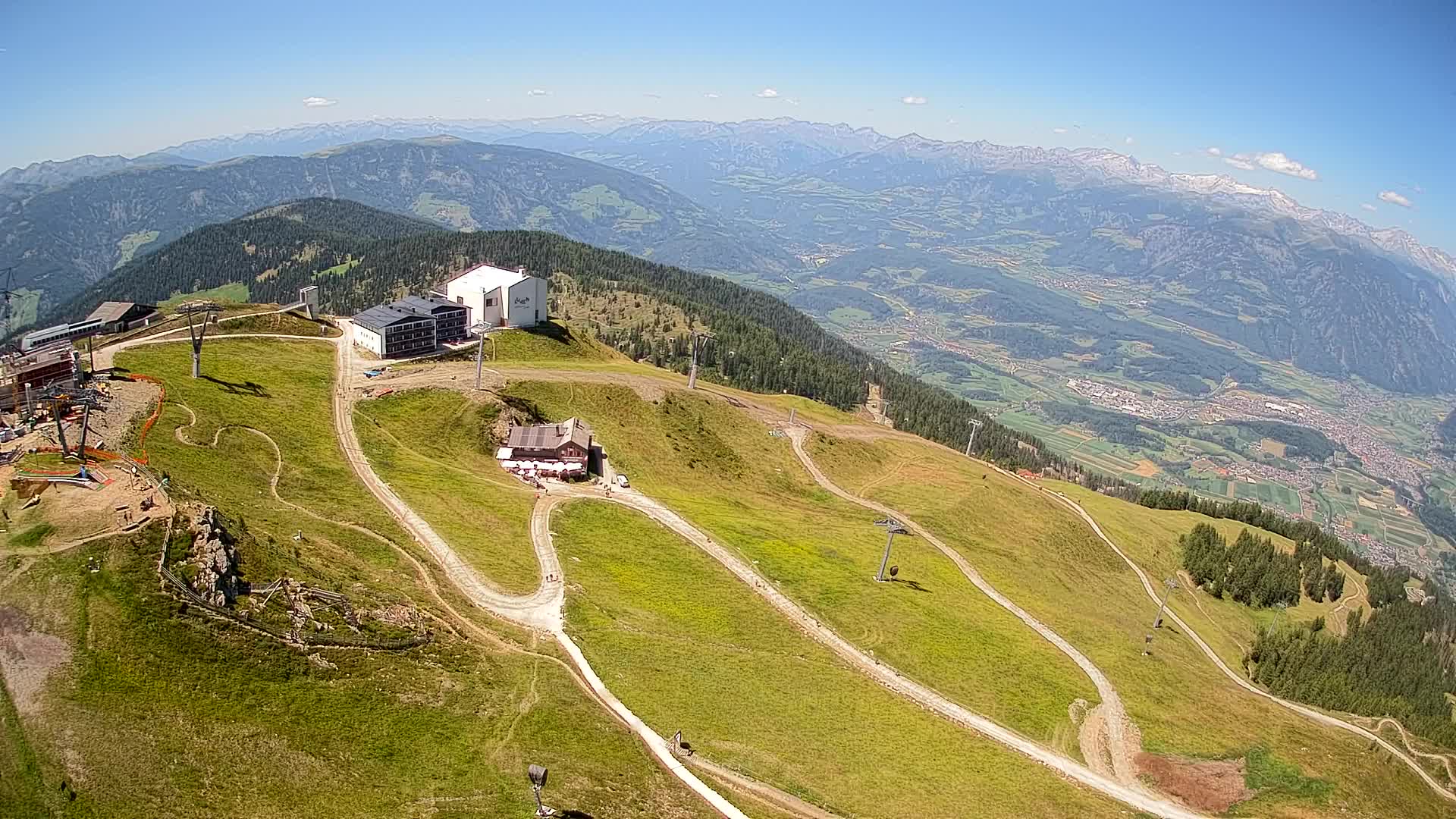 Cima estación de esquí Kronplatz | vista hacia Brunico