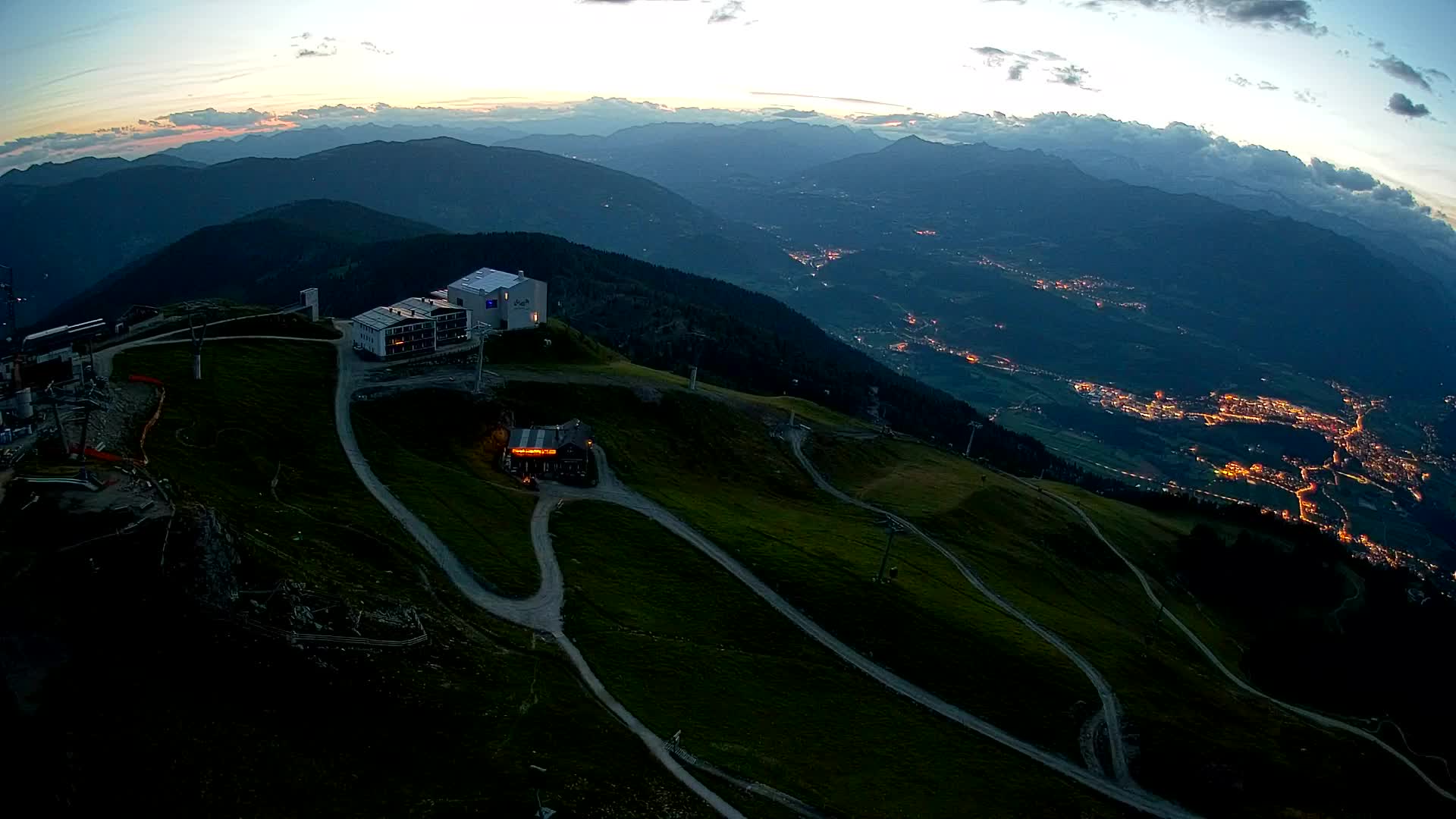 Stazione sciistica di Plan de Corones | vista su Brunico