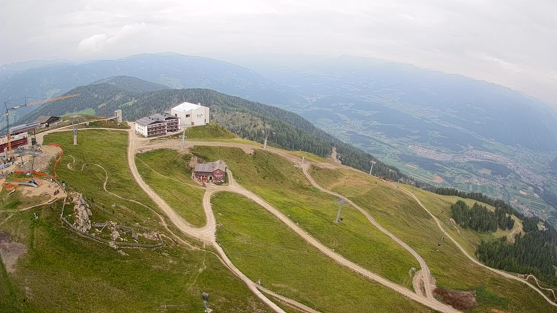 Skigebiet Kronplatz Gipfel | Blick auf Bruneck
