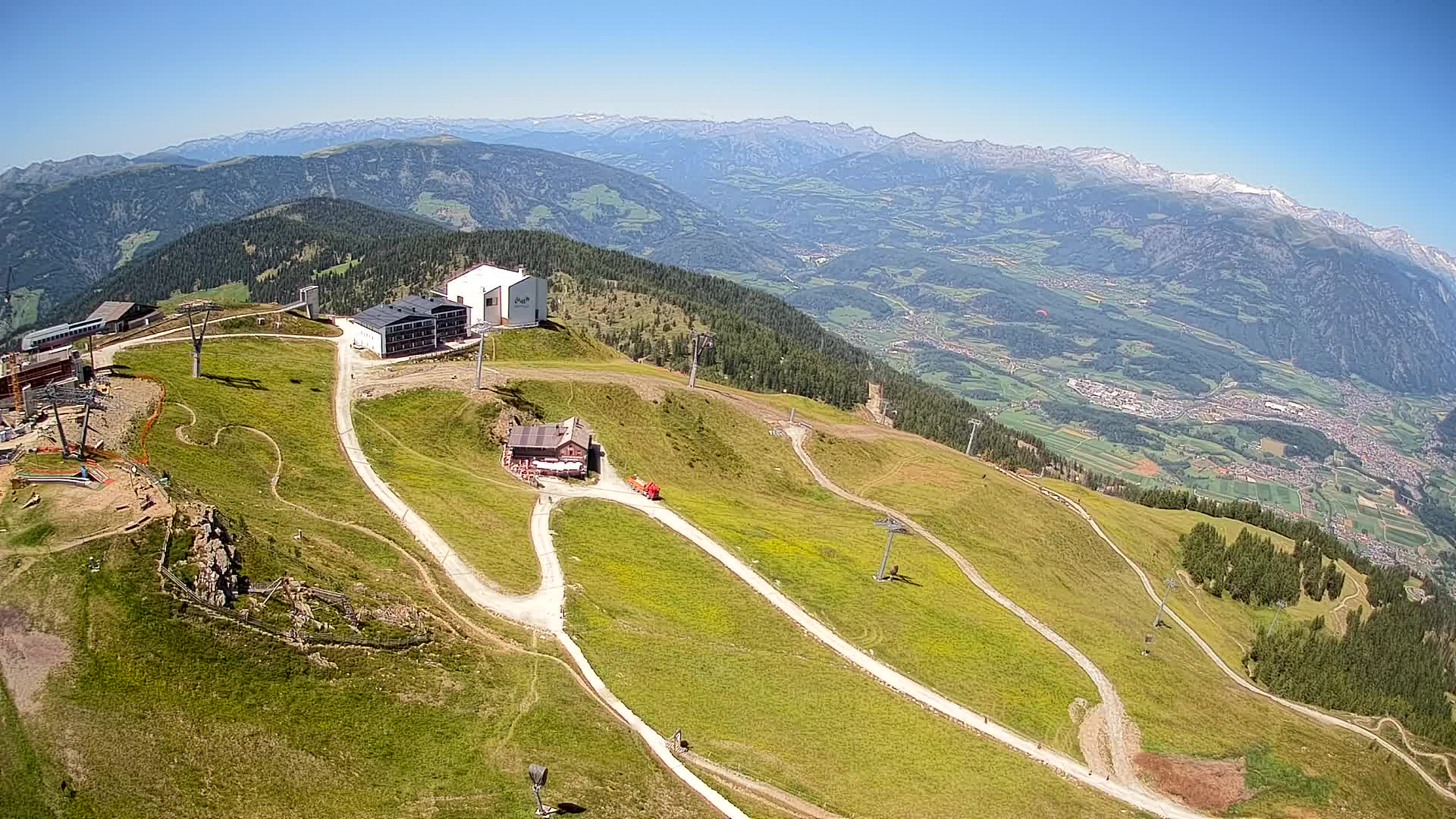 Cima estación de esquí Kronplatz | vista hacia Brunico