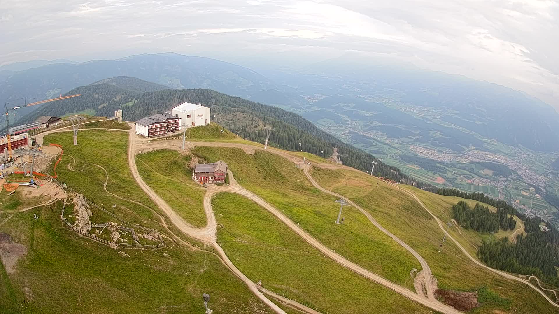 Skigebiet Kronplatz Gipfel | Blick auf Bruneck