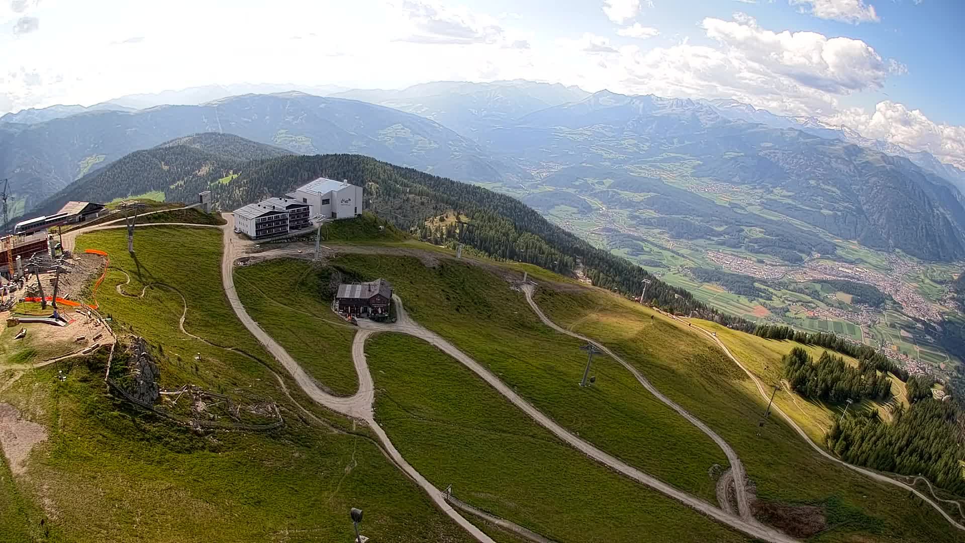 Stazione sciistica di Plan de Corones | vista su Brunico