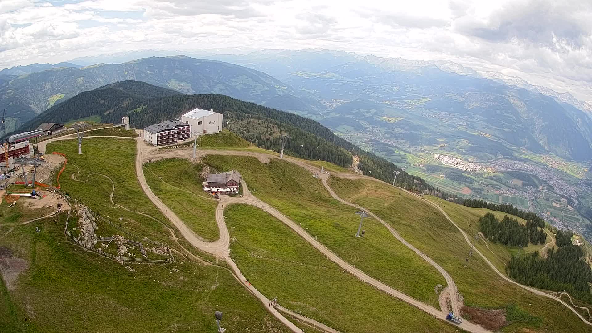 Stazione sciistica di Plan de Corones | vista su Brunico