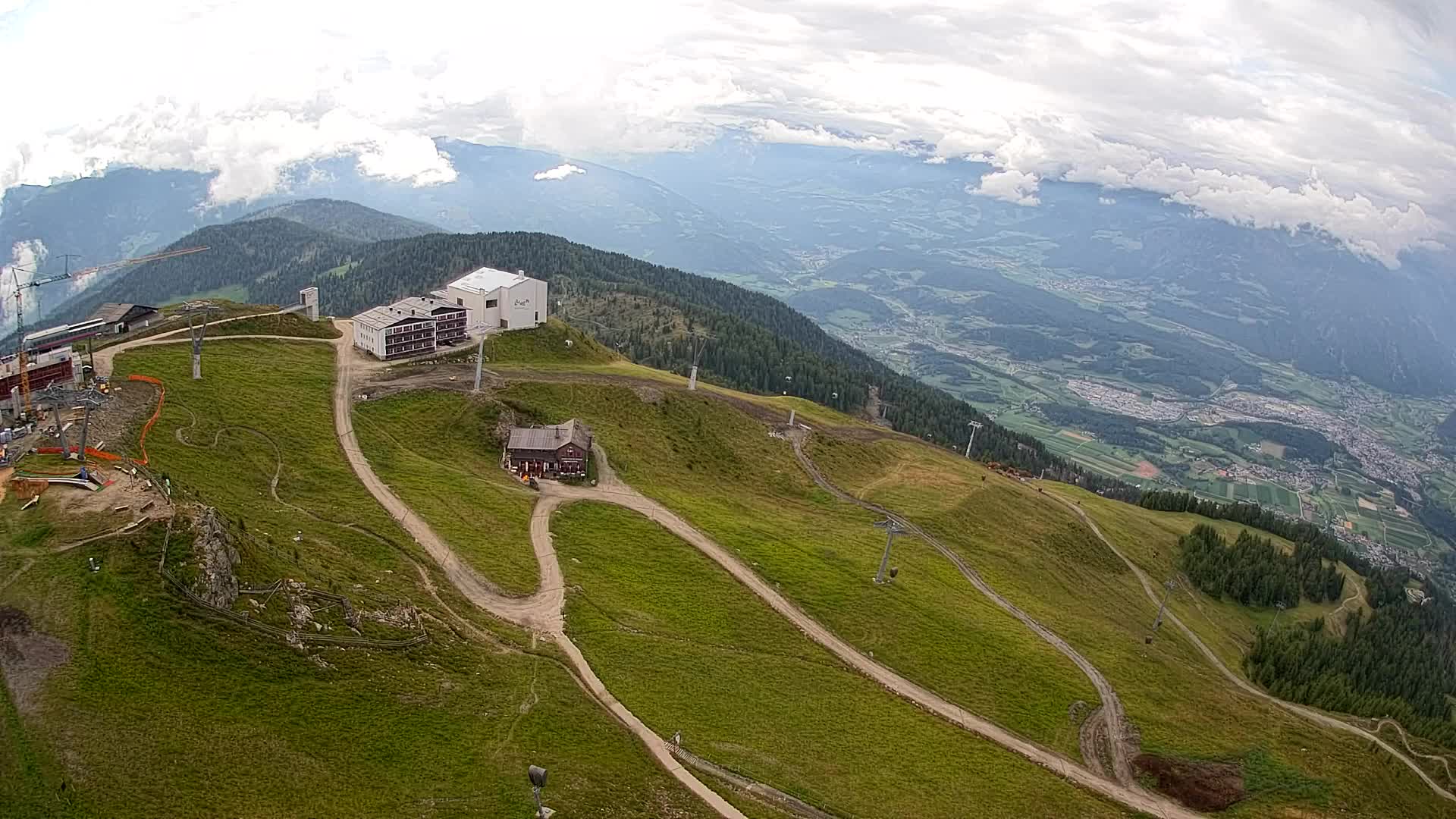 Skigebiet Kronplatz Gipfel | Blick auf Bruneck