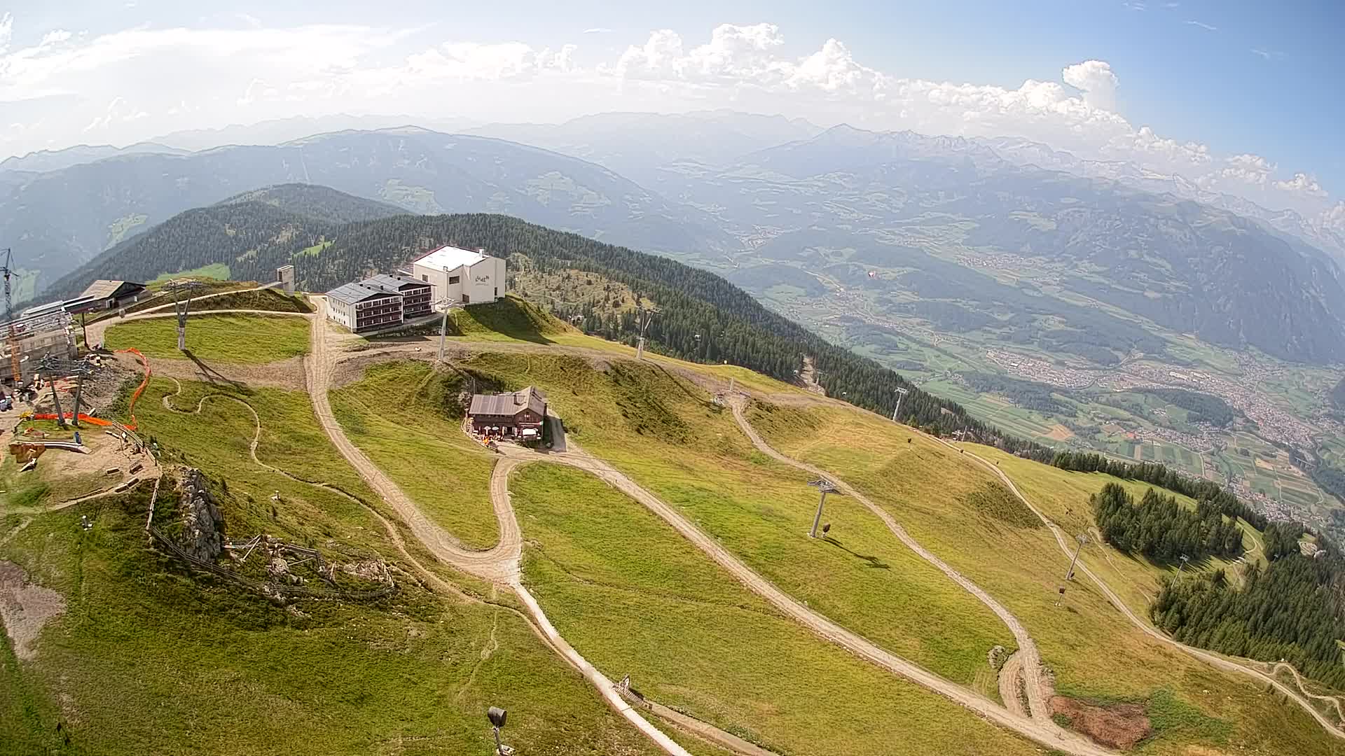 Stazione sciistica di Plan de Corones | vista su Brunico