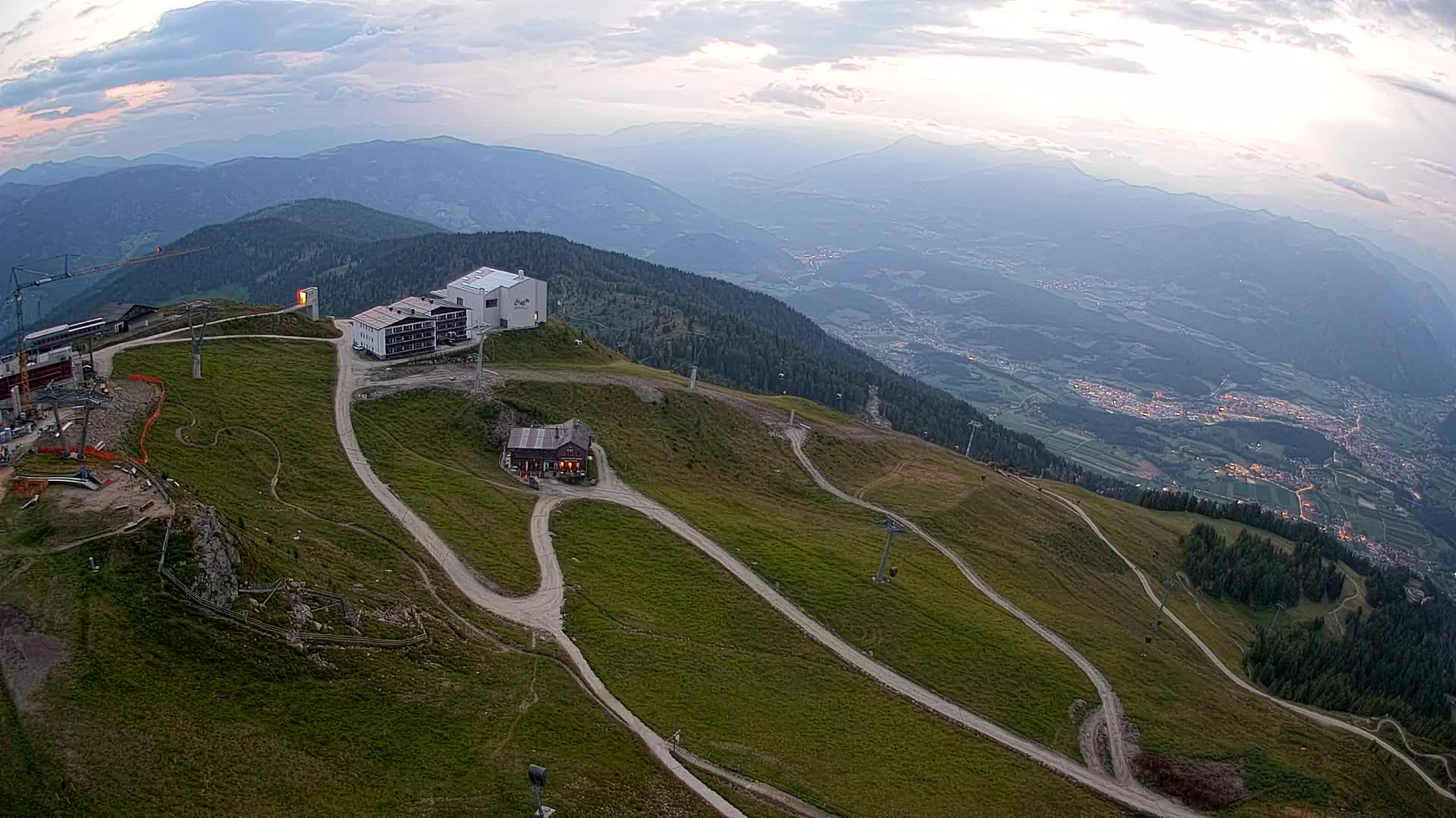 Stazione sciistica di Plan de Corones | vista su Brunico