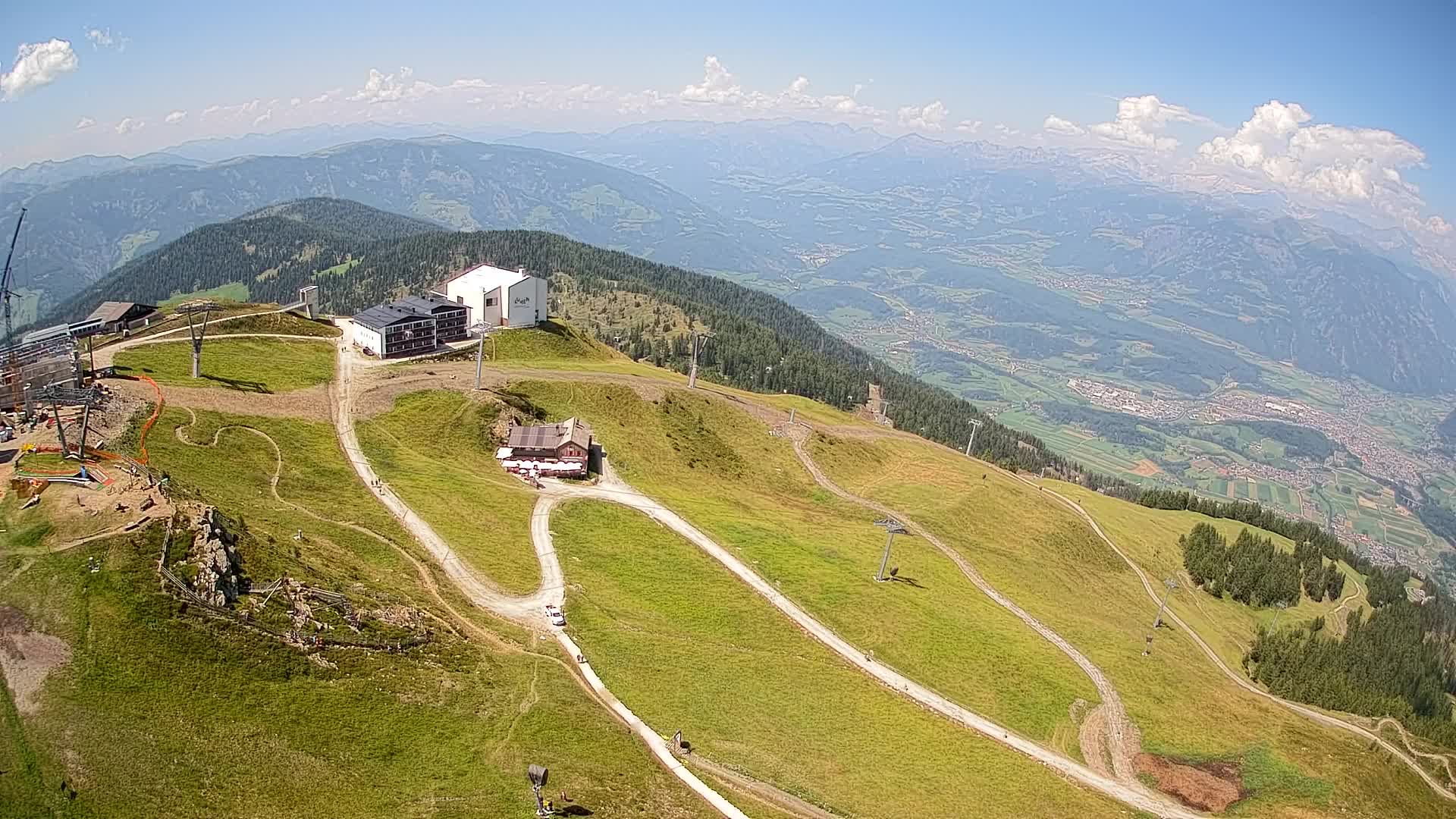Cima estación de esquí Kronplatz | vista hacia Brunico