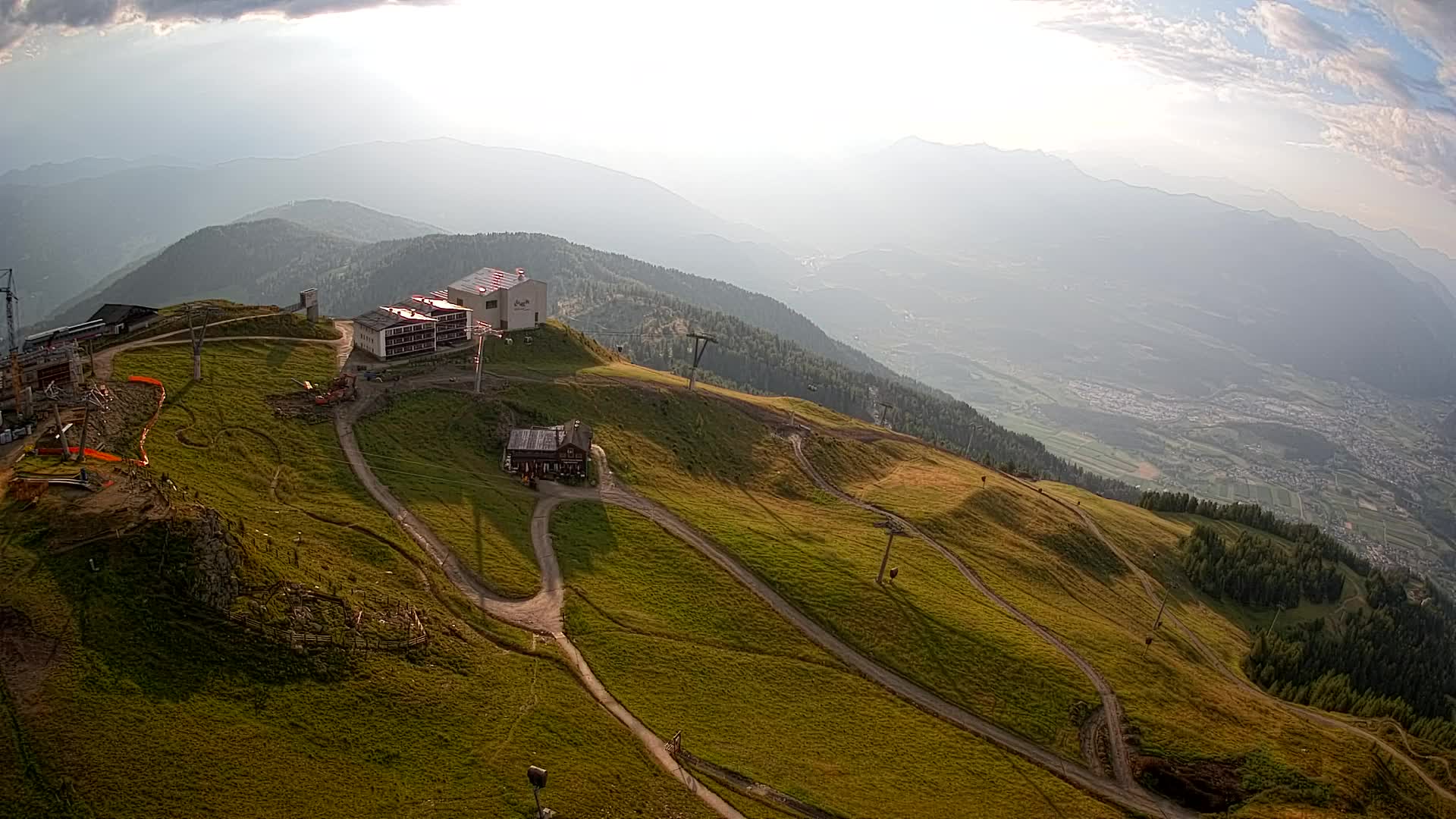 Skigebiet Kronplatz Gipfel | Blick auf Bruneck