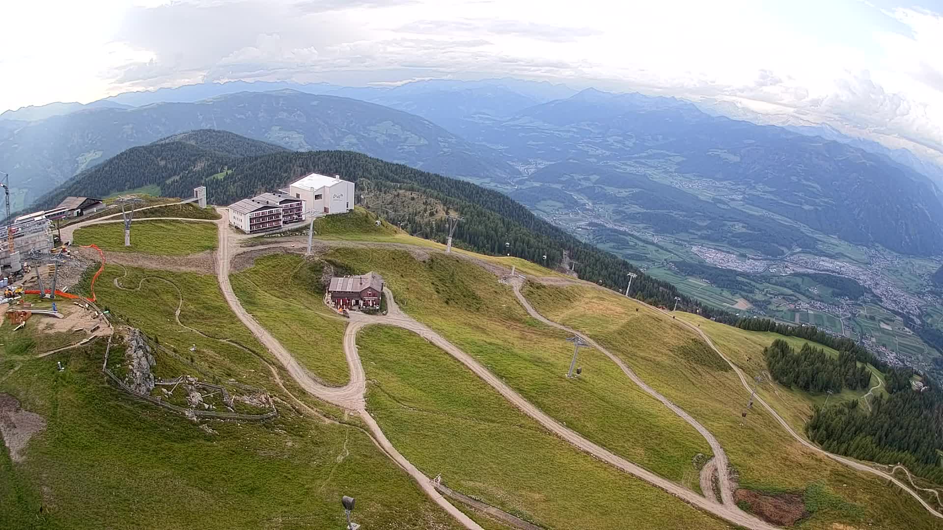 Station de ski Kronplatz sommet | vue sur Brunico