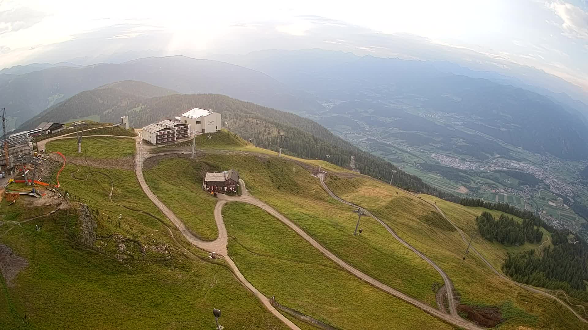 Skigebiet Kronplatz Gipfel | Blick auf Bruneck