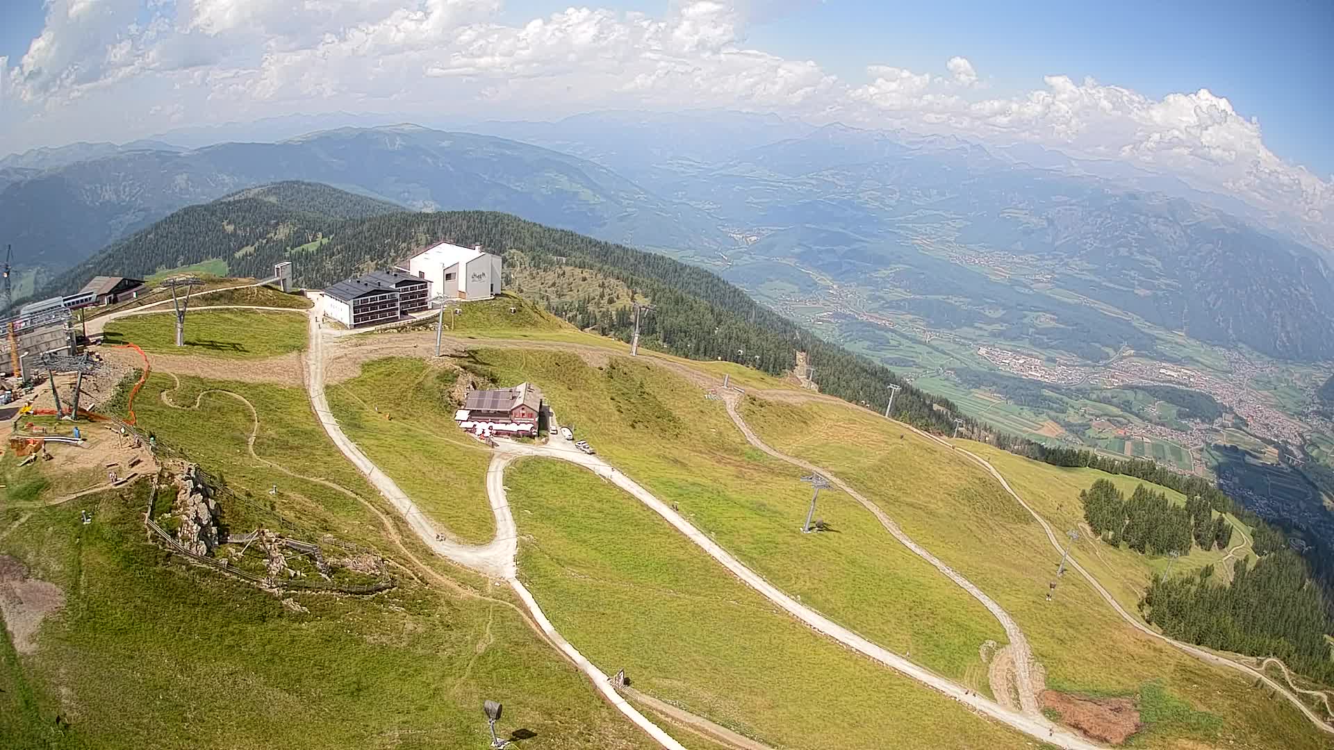 Cima estación de esquí Kronplatz | vista hacia Brunico