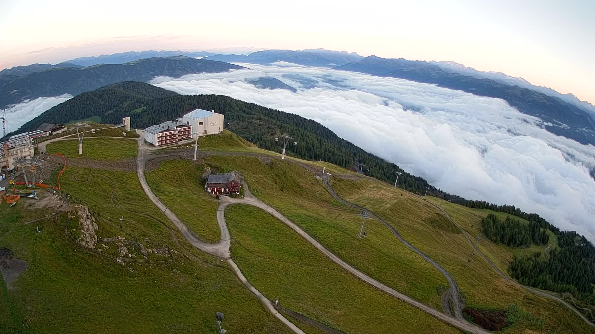 Station de ski Kronplatz sommet | vue sur Brunico