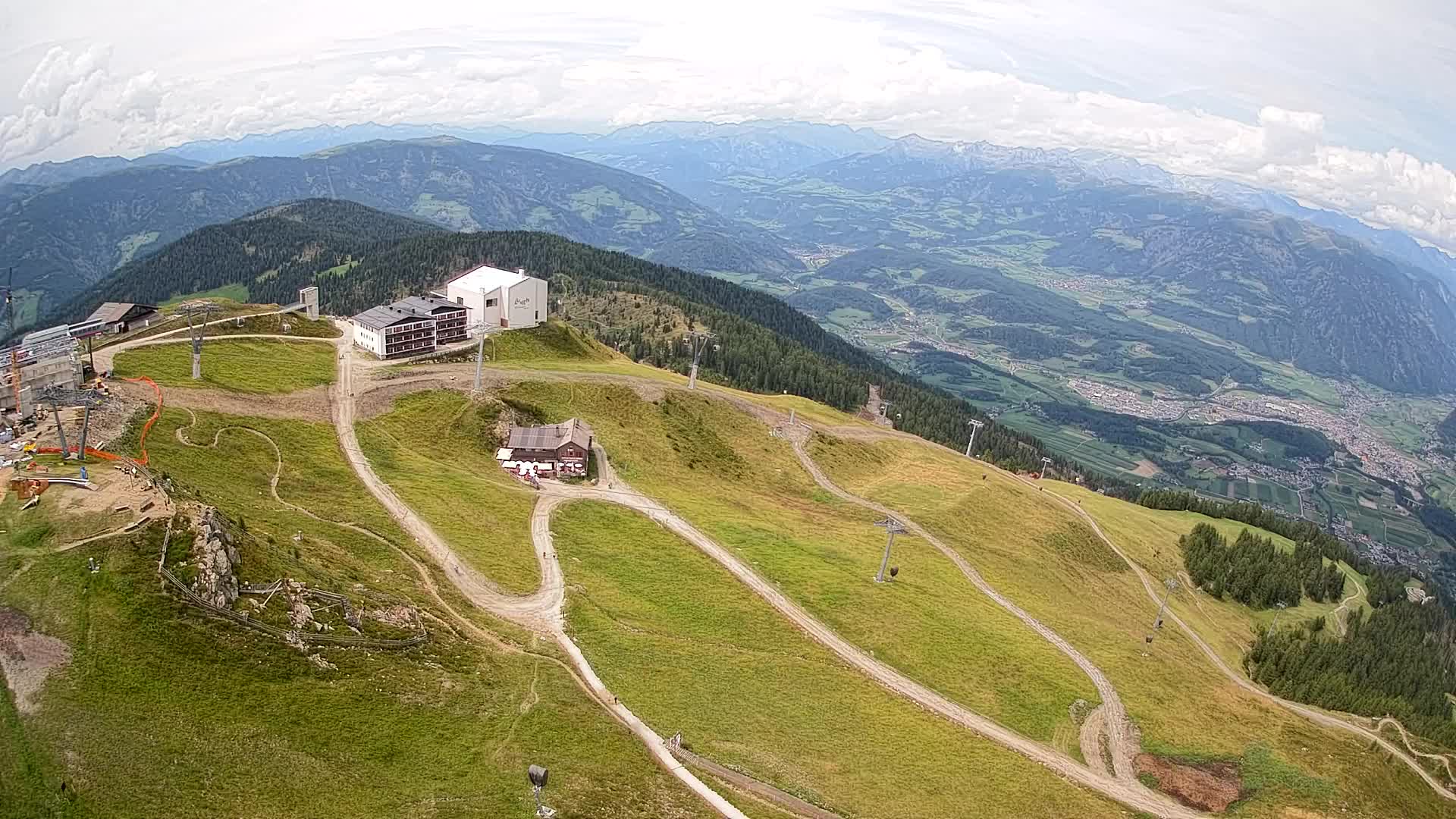 Skigebiet Kronplatz Gipfel | Blick auf Bruneck