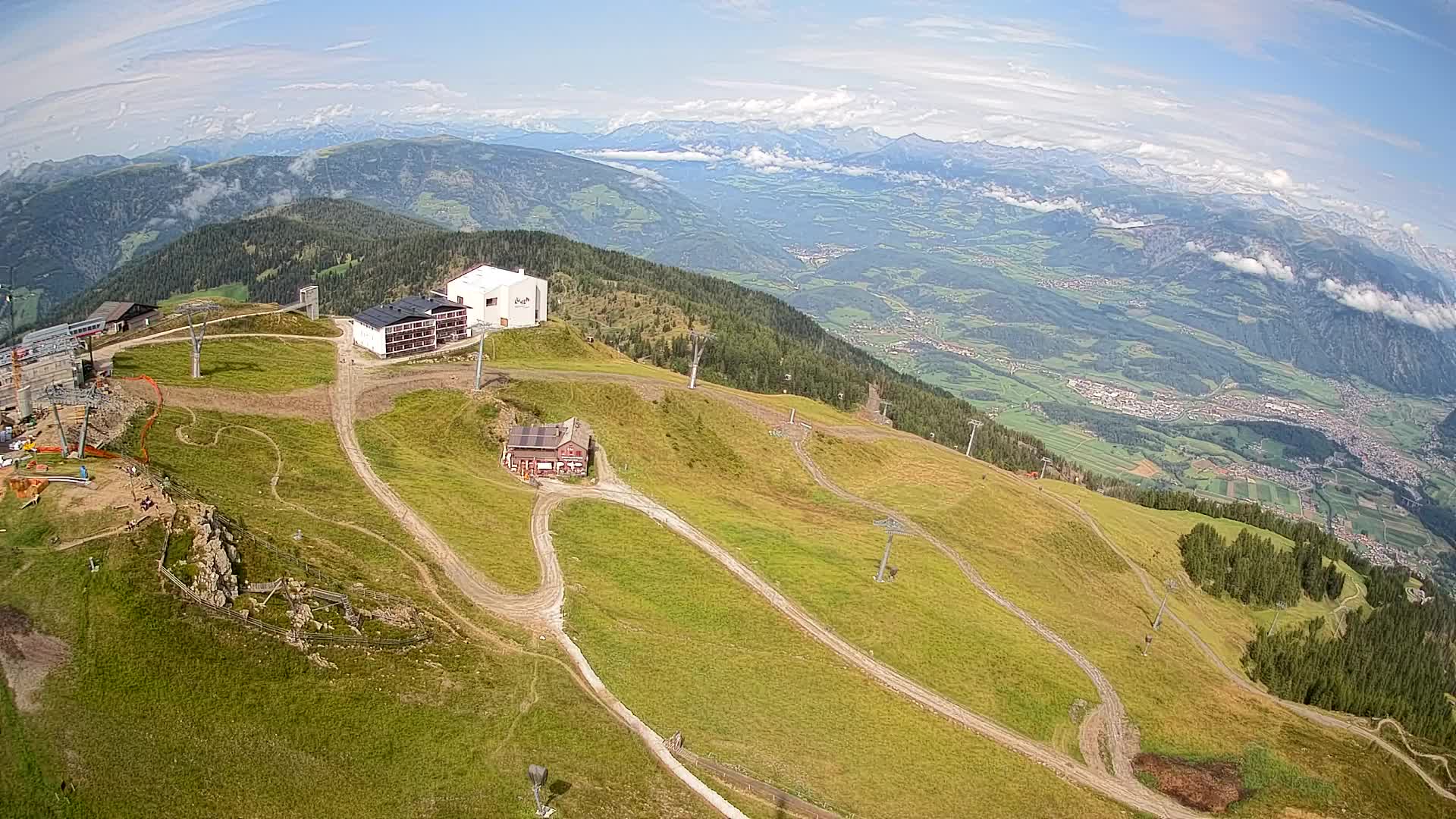 Cima estación de esquí Kronplatz | vista hacia Brunico
