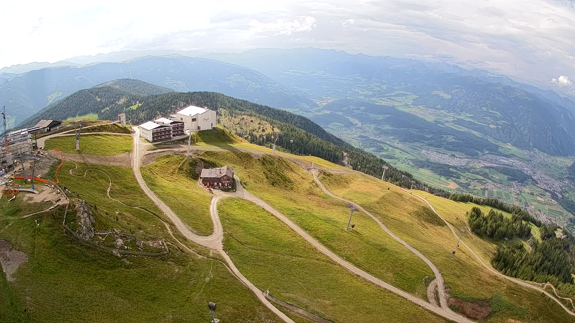 Stazione sciistica di Plan de Corones | vista su Brunico