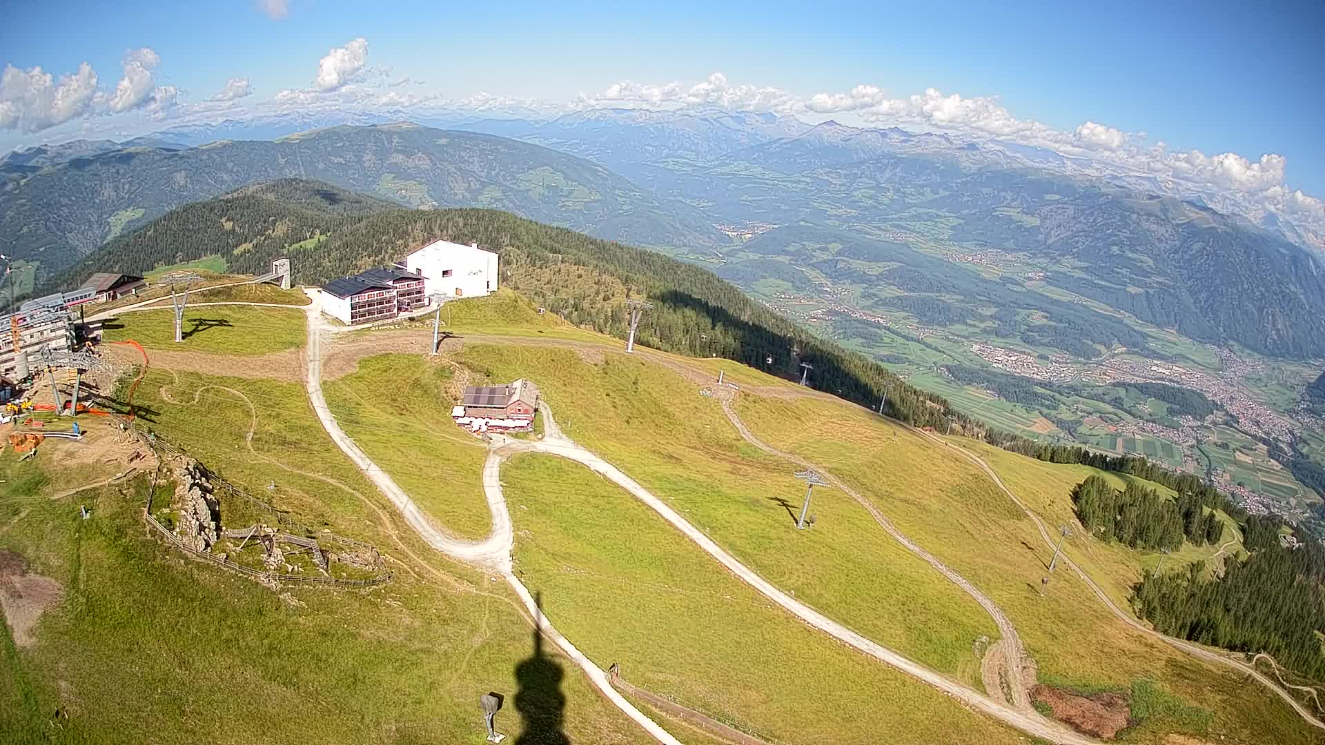 Cima estación de esquí Kronplatz | vista hacia Brunico