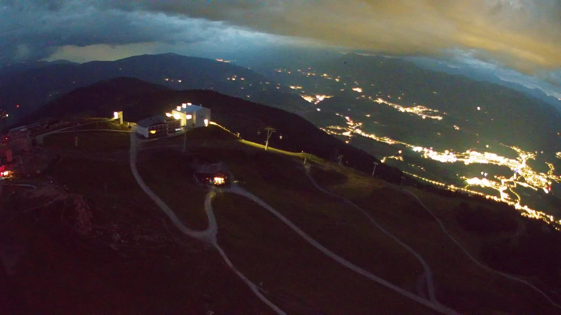 Station de ski Kronplatz sommet | vue sur Brunico