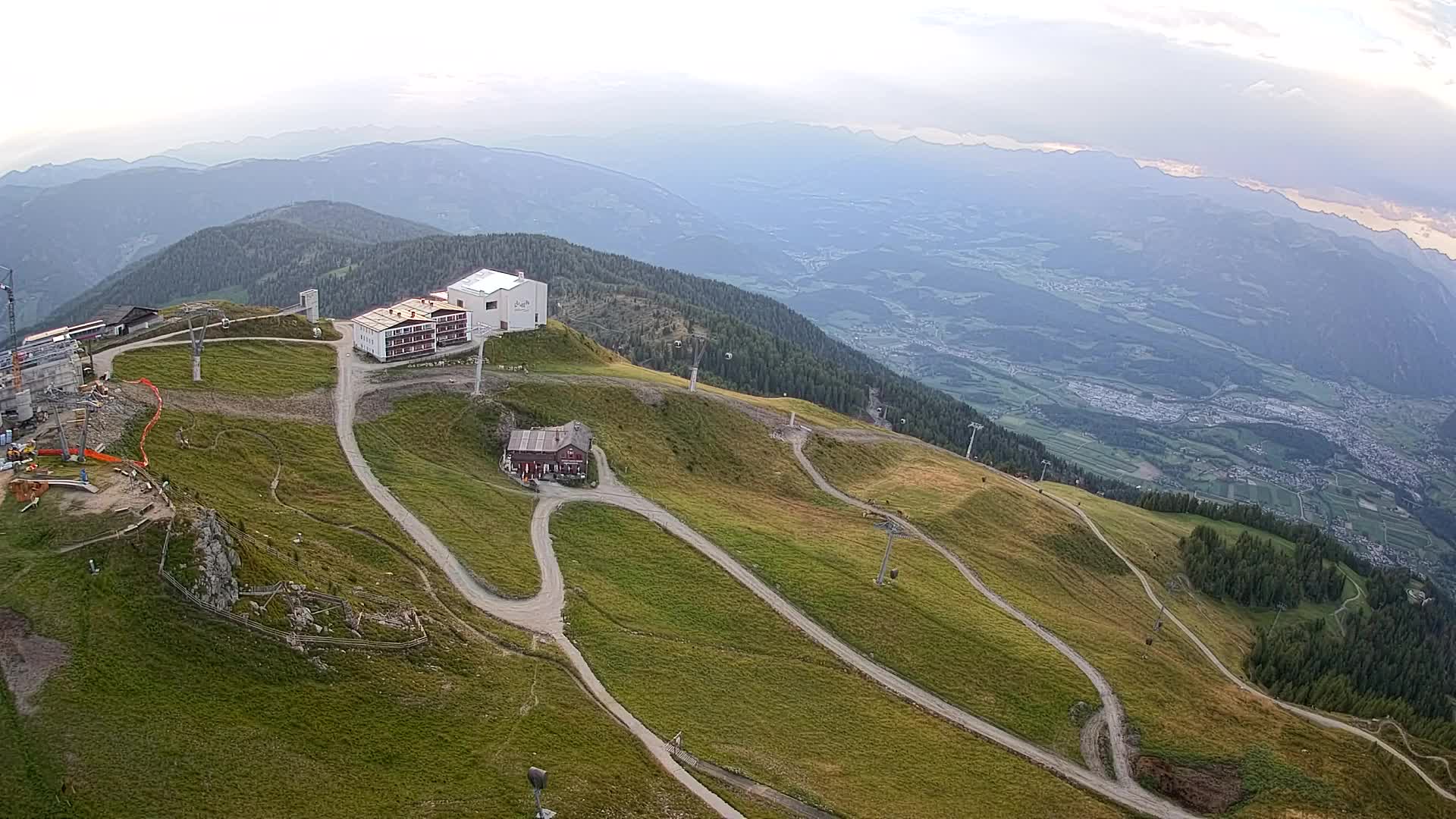 Stazione sciistica di Plan de Corones | vista su Brunico