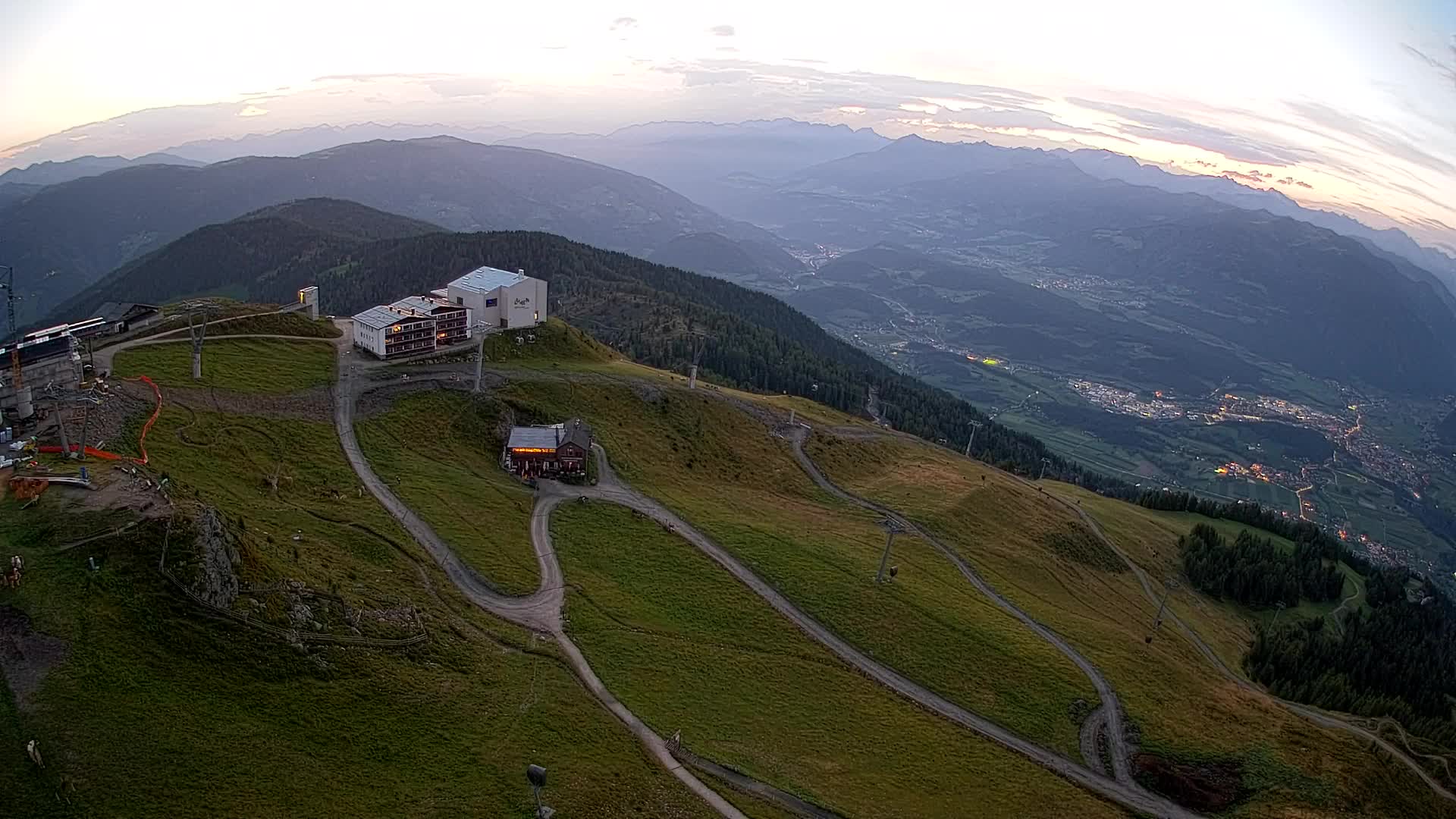 Station de ski Kronplatz sommet | vue sur Brunico