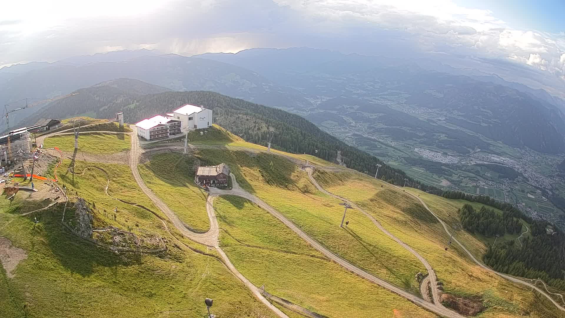 Stazione sciistica di Plan de Corones | vista su Brunico