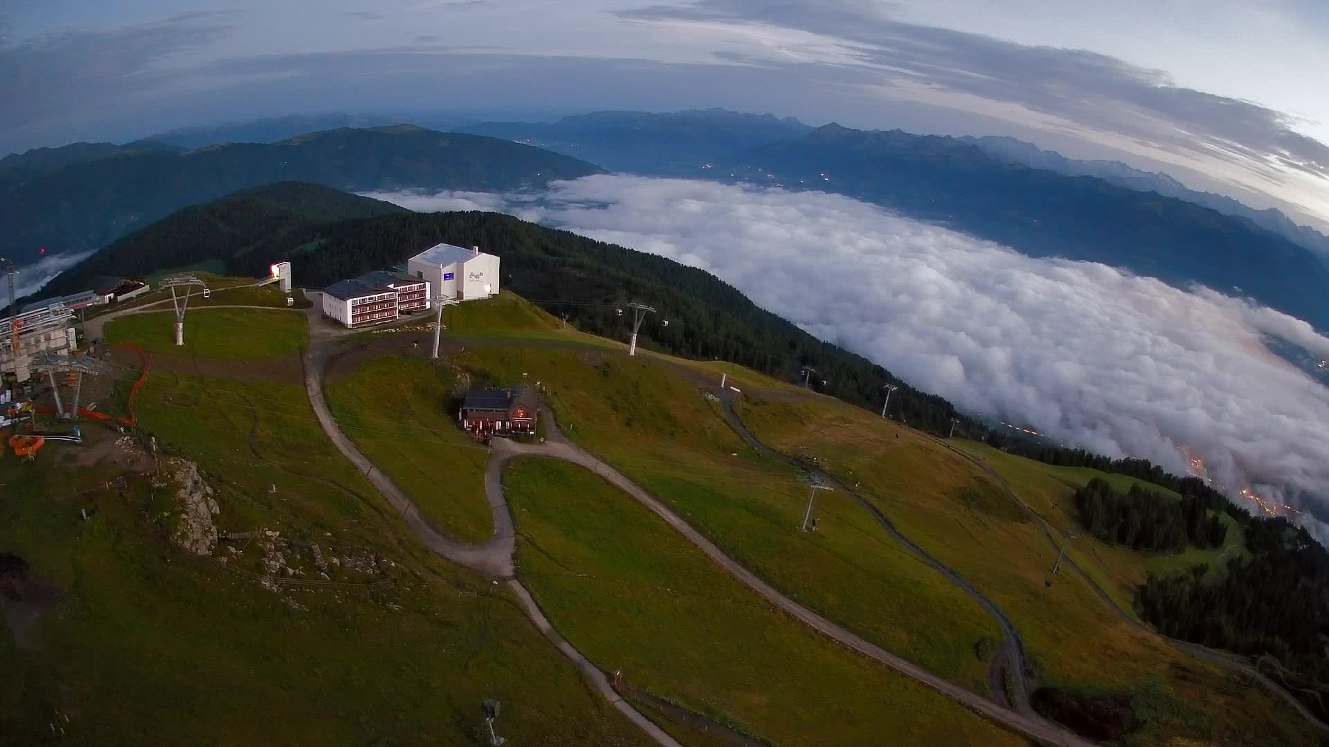 Station de ski Kronplatz sommet | vue sur Brunico