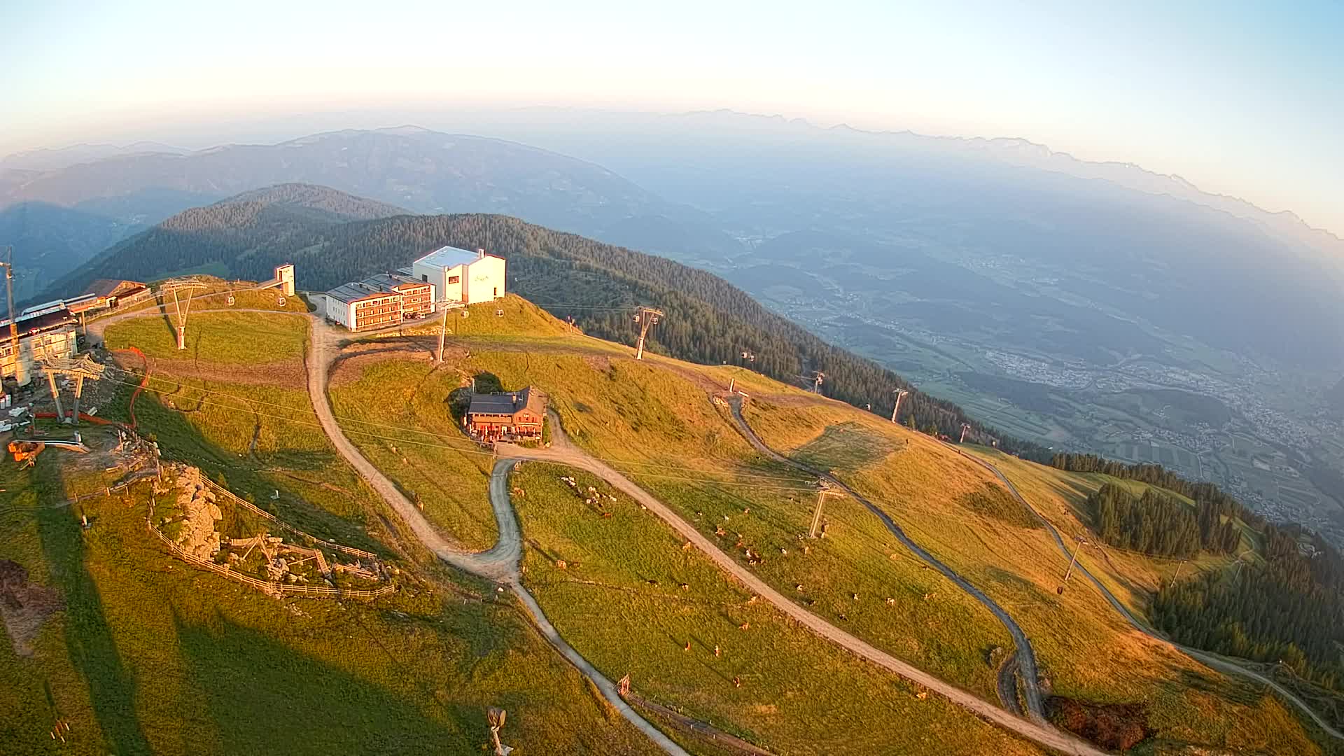 Stazione sciistica di Plan de Corones | vista su Brunico