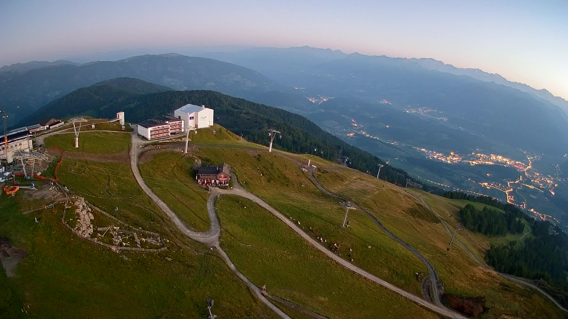 Skigebiet Kronplatz Gipfel | Blick auf Bruneck