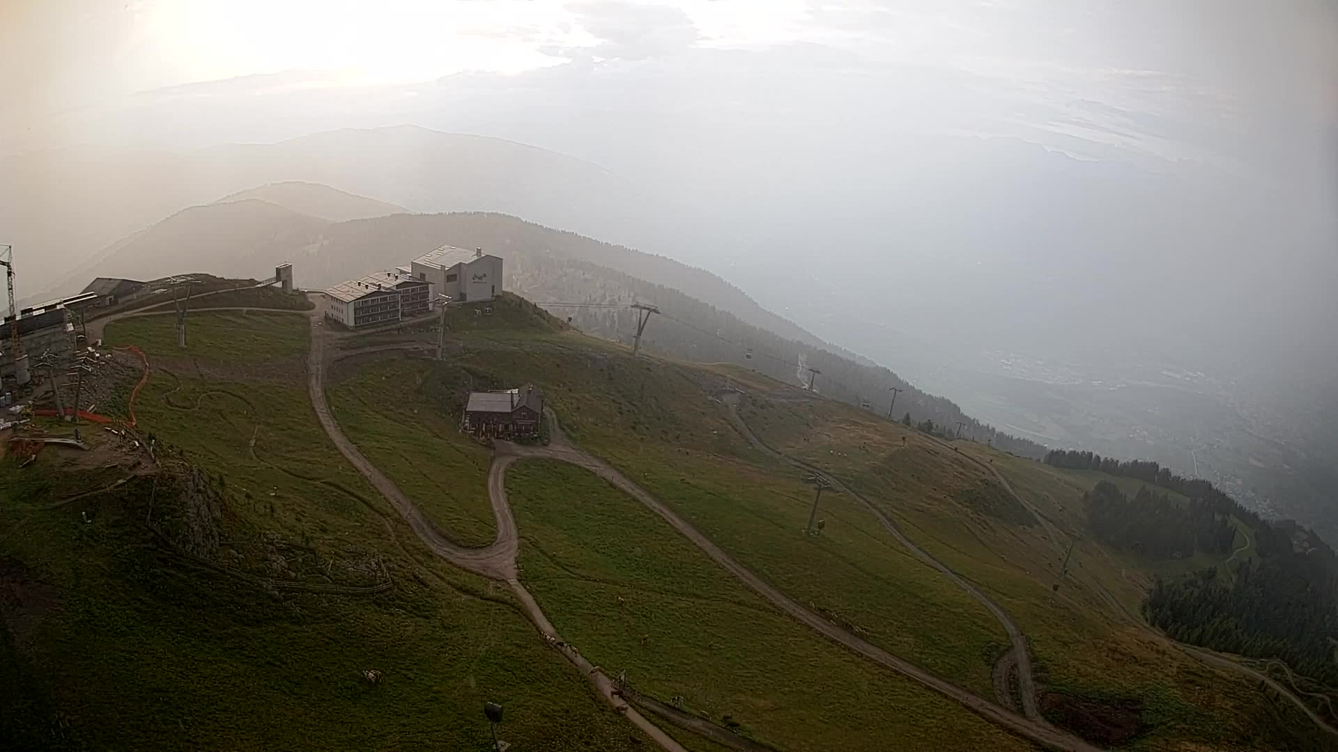 Skigebiet Kronplatz Gipfel | Blick auf Bruneck