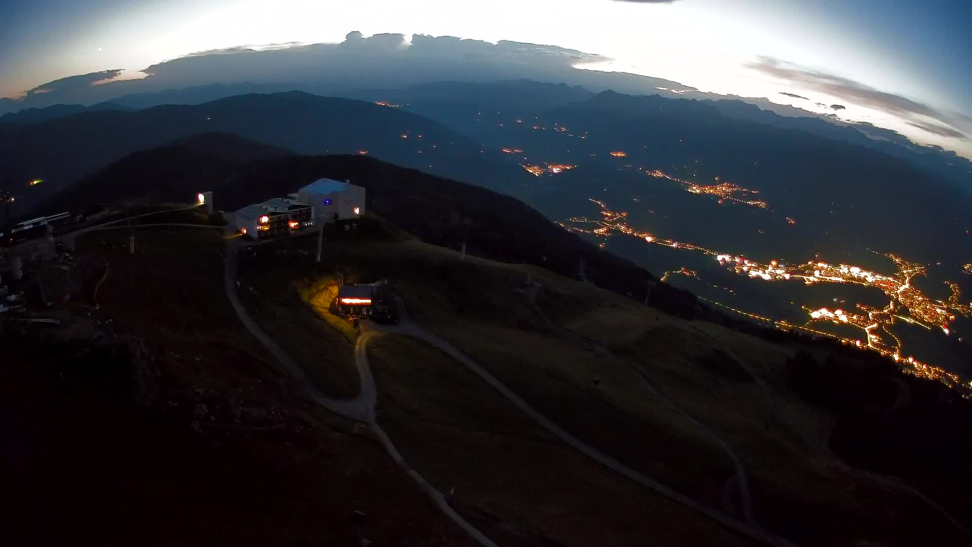 Stazione sciistica di Plan de Corones | vista su Brunico