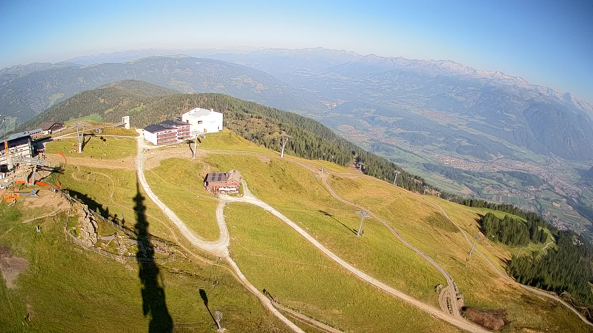 Cima estación de esquí Kronplatz | vista hacia Brunico