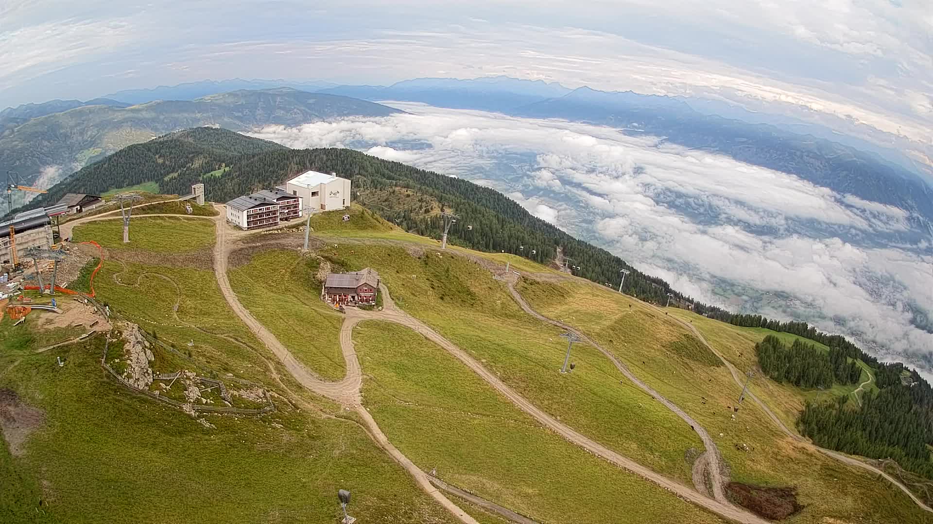 Station de ski Kronplatz sommet | vue sur Brunico