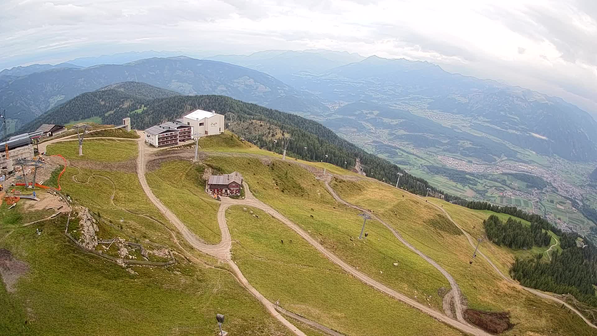 Station de ski Kronplatz sommet | vue sur Brunico
