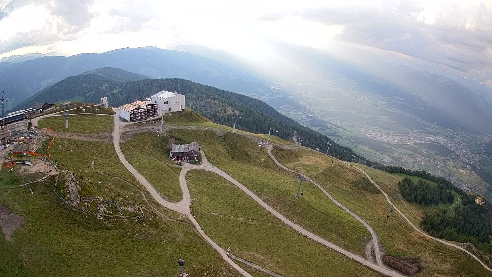 Station de ski Kronplatz sommet | vue sur Brunico