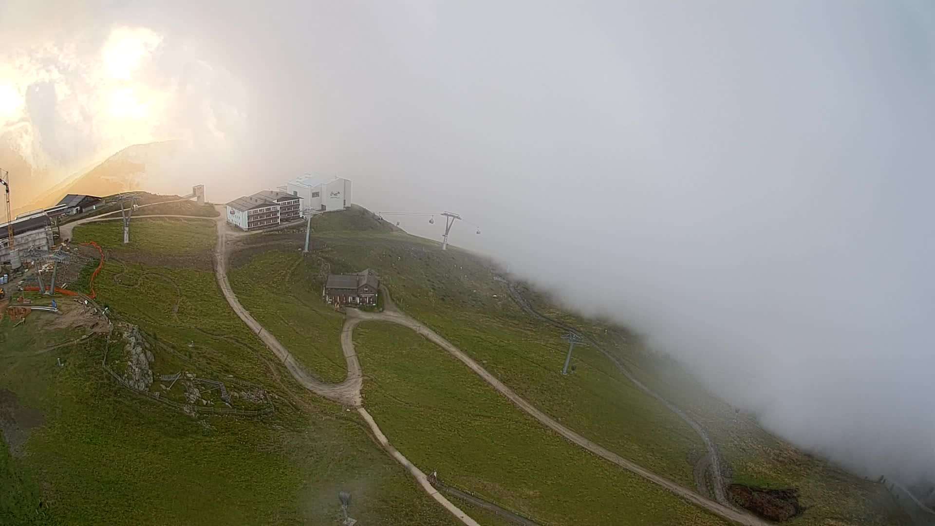 Skigebiet Kronplatz Gipfel | Blick auf Bruneck