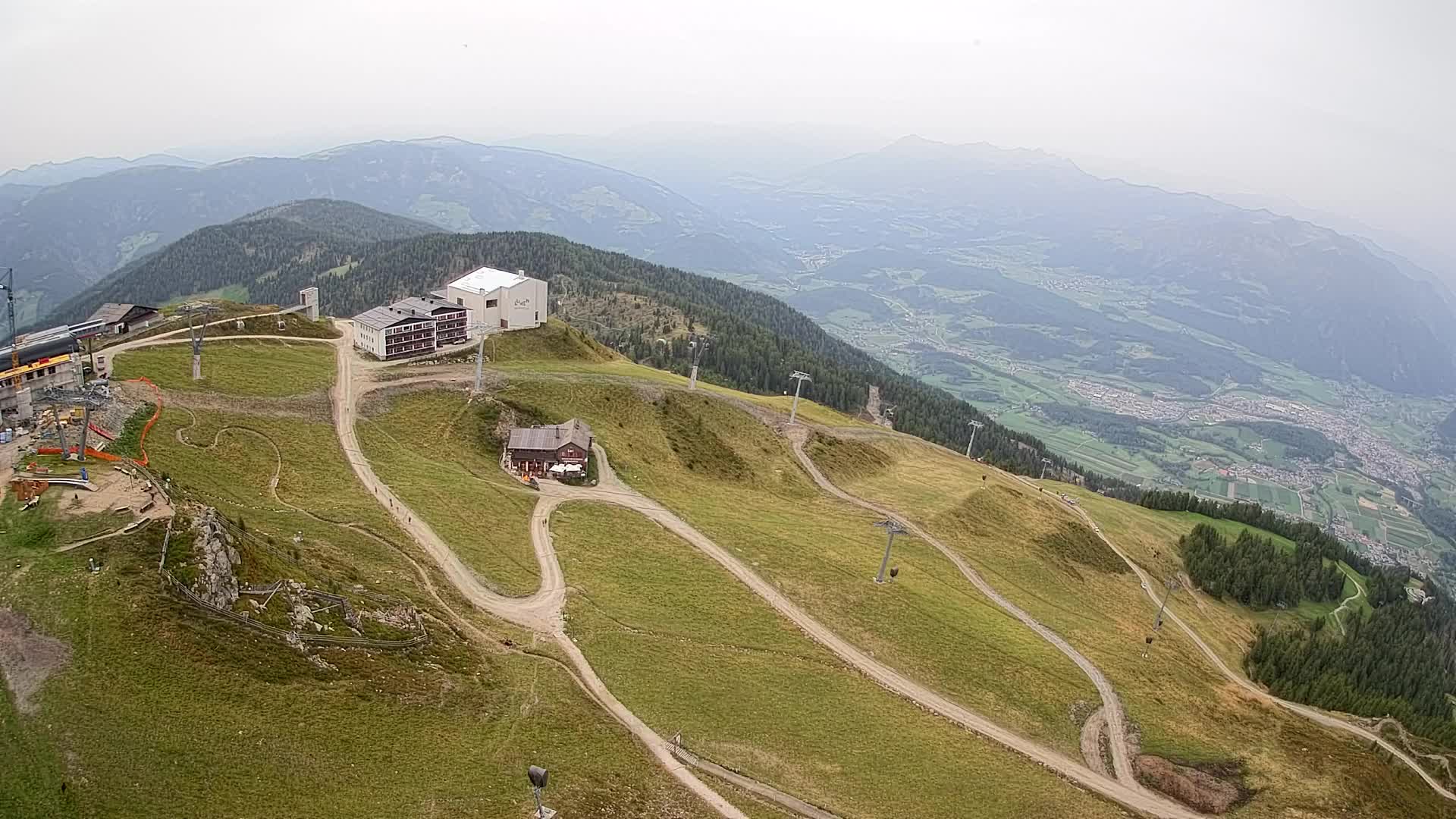 Station de ski Kronplatz sommet | vue sur Brunico
