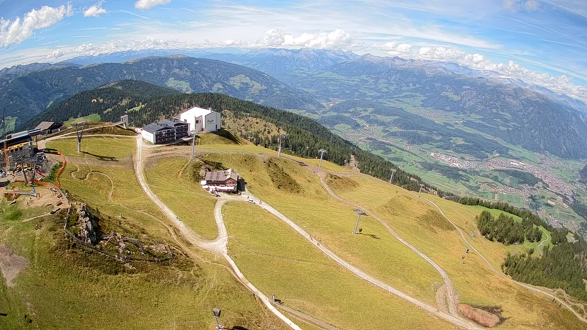 Cima estación de esquí Kronplatz | vista hacia Brunico
