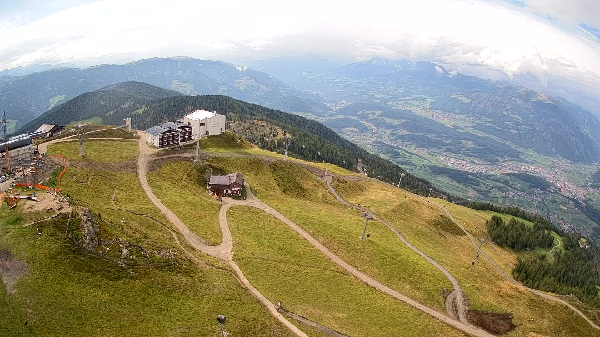 Skigebiet Kronplatz Gipfel | Blick auf Bruneck