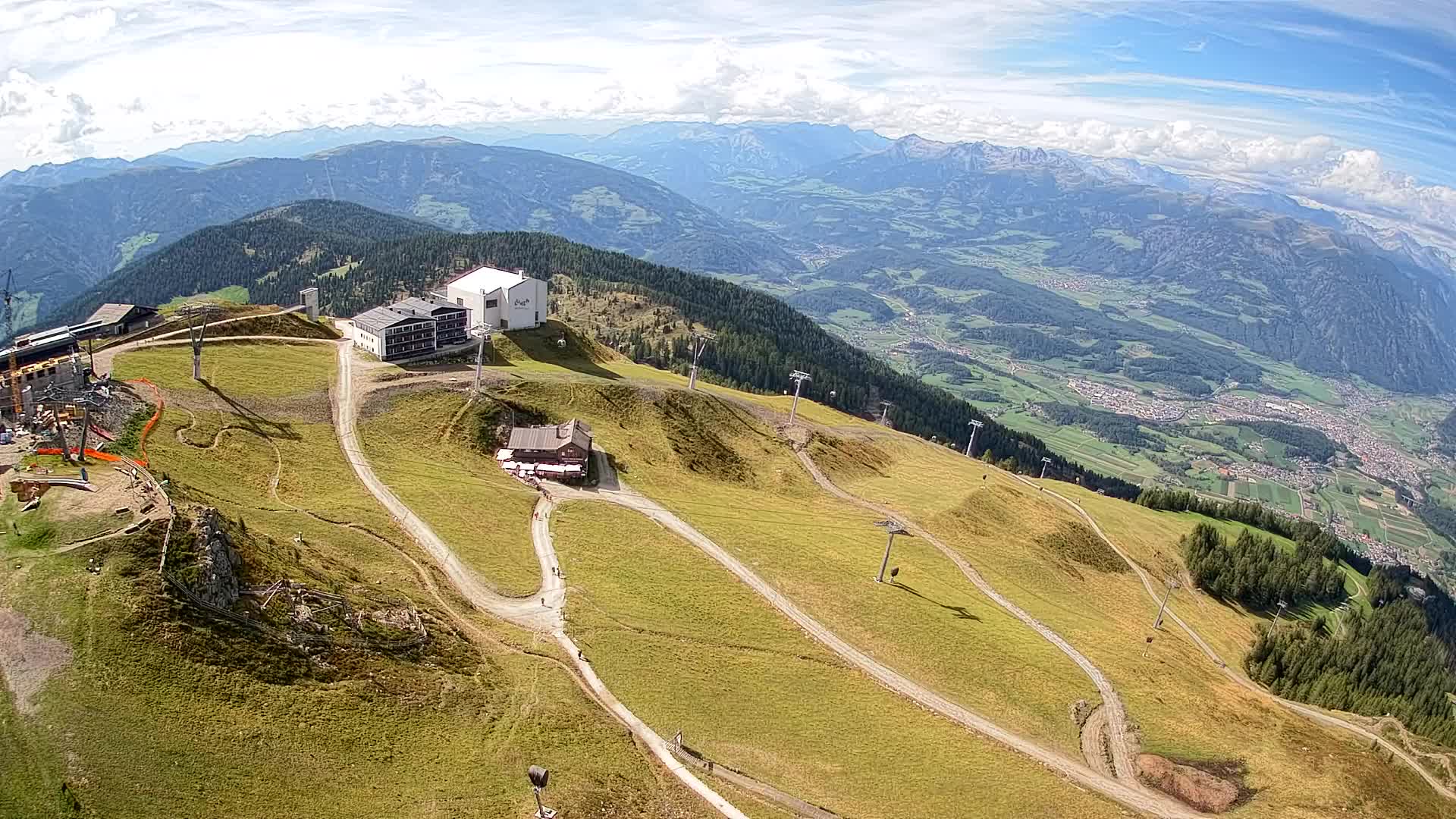 Stazione sciistica di Plan de Corones | vista su Brunico