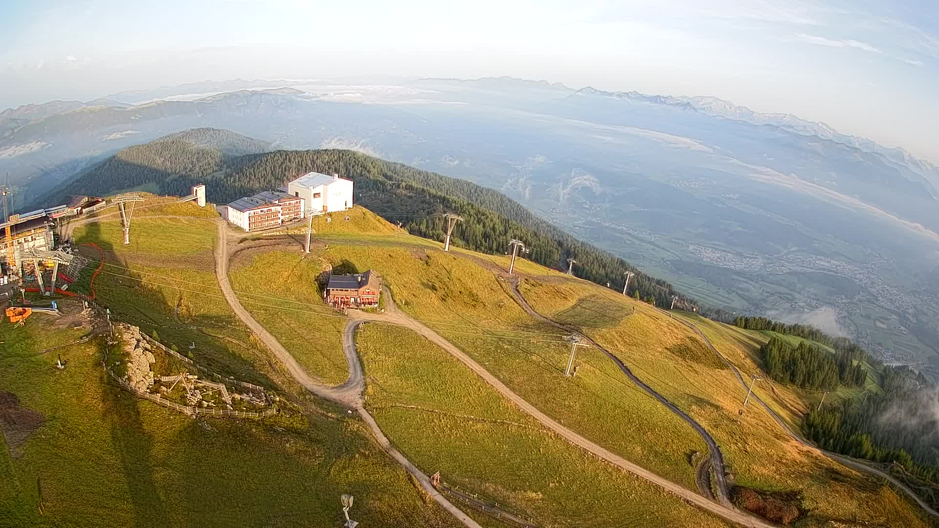 Skigebiet Kronplatz Gipfel | Blick auf Bruneck