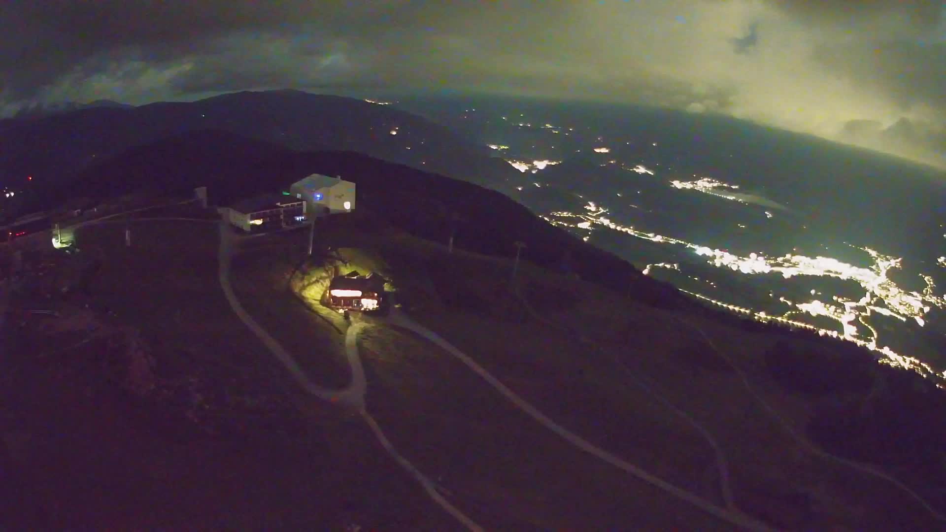 Skigebiet Kronplatz Gipfel | Blick auf Bruneck