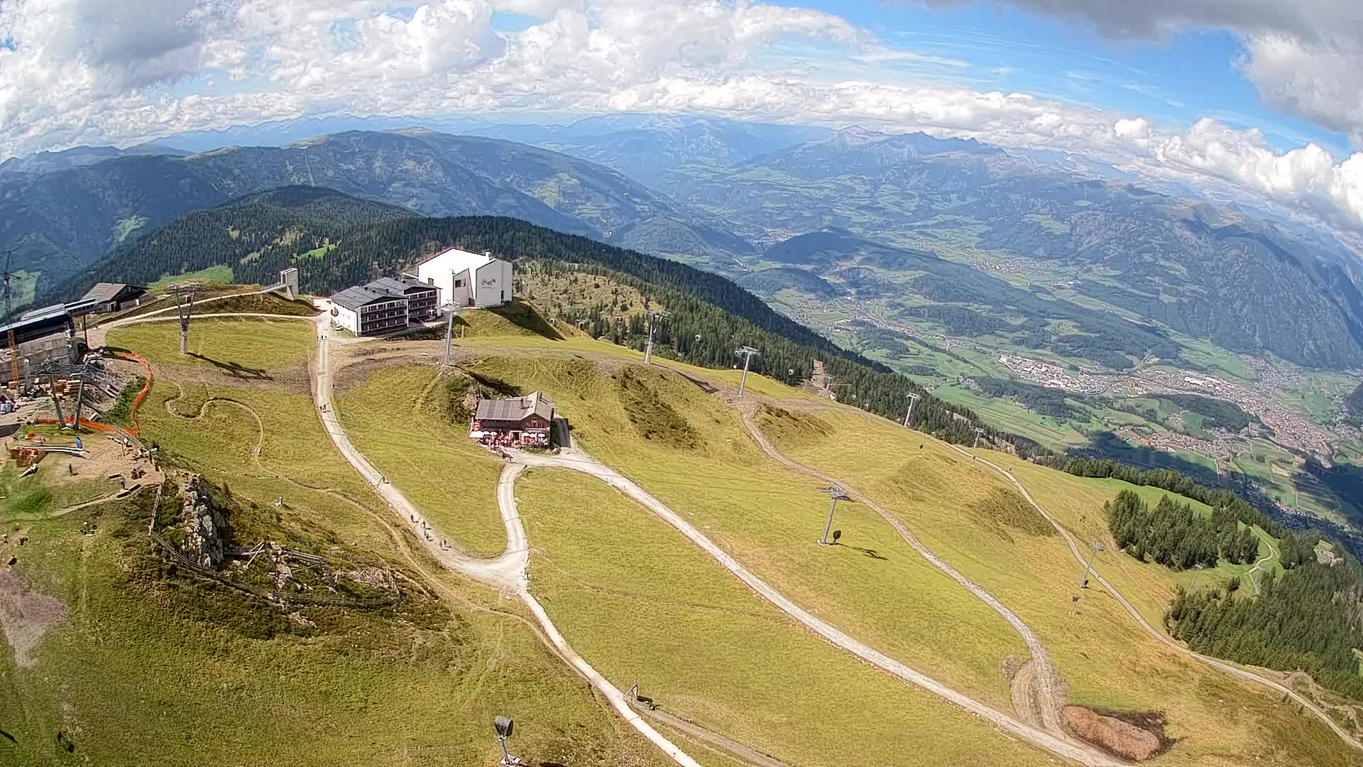 Station de ski Kronplatz sommet | vue sur Brunico