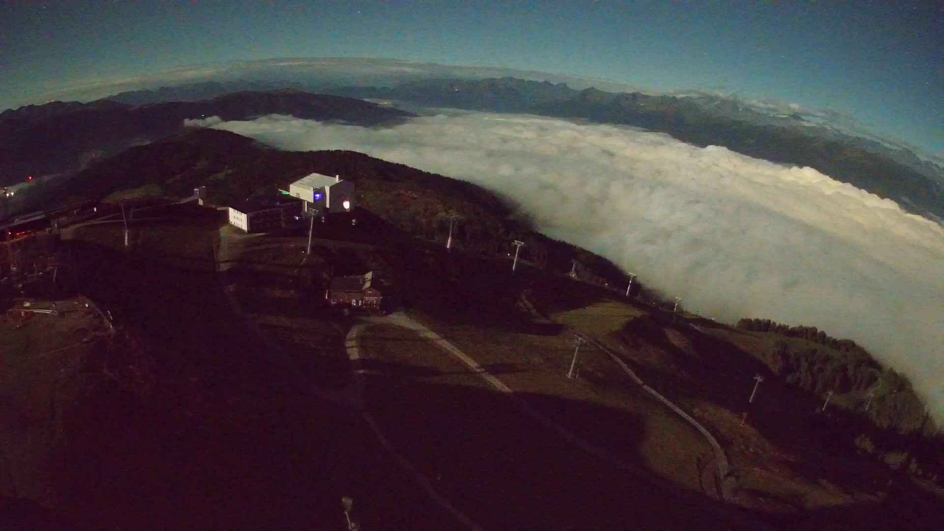 Skigebiet Kronplatz Gipfel | Blick auf Bruneck