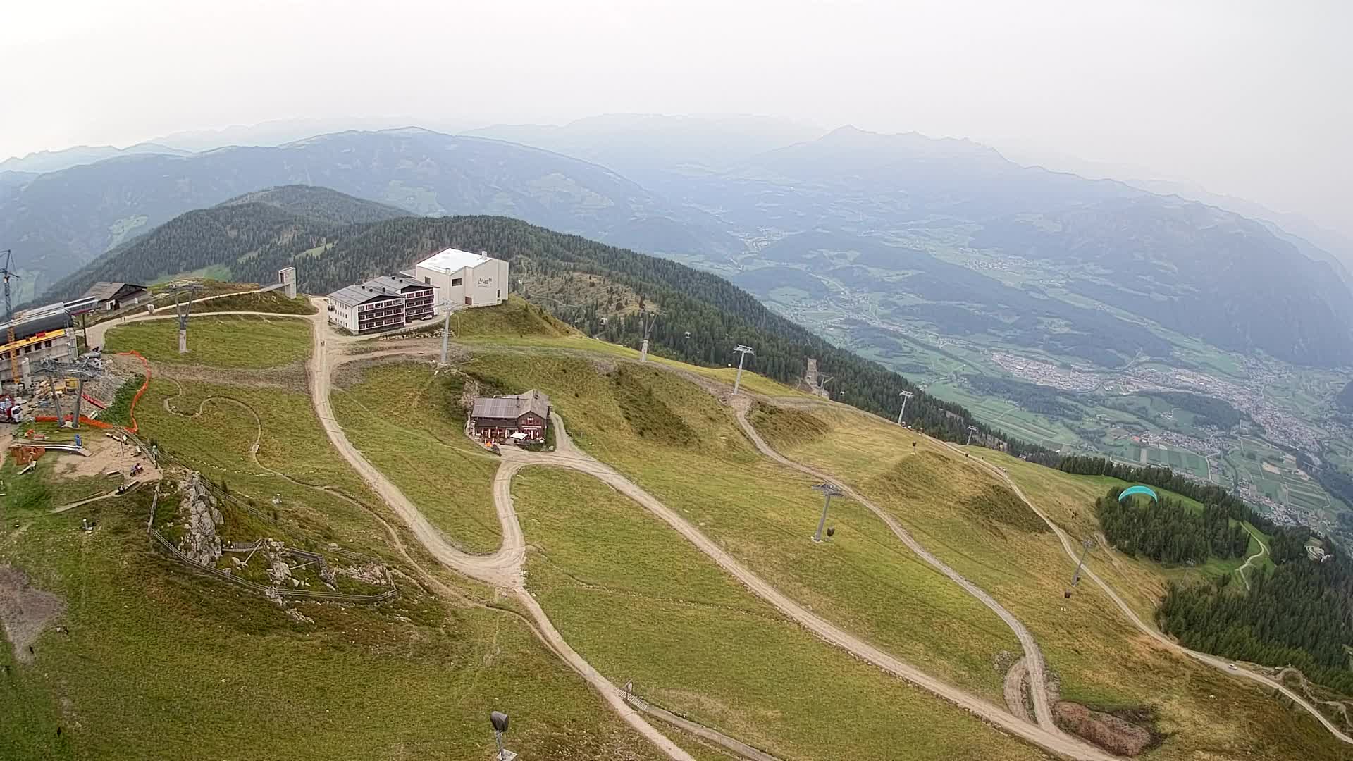 Station de ski Kronplatz sommet | vue sur Brunico