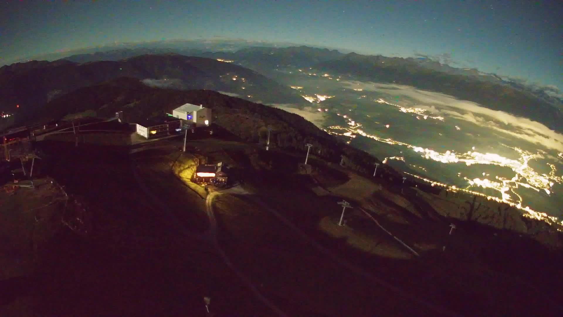Stazione sciistica di Plan de Corones | vista su Brunico