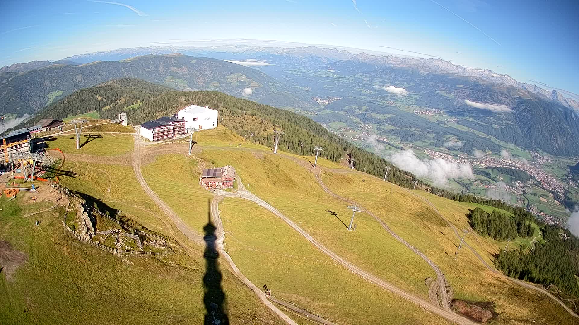 Cima estación de esquí Kronplatz | vista hacia Brunico