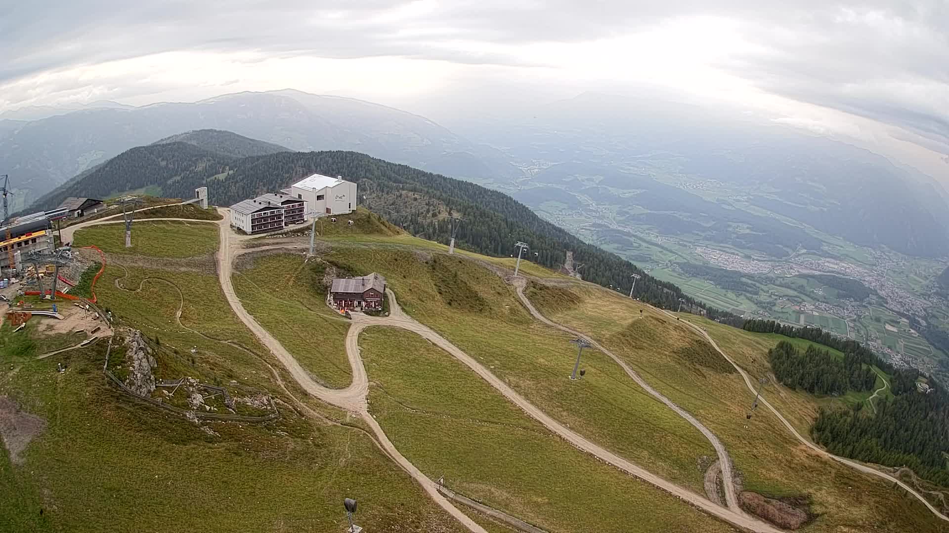 Skigebiet Kronplatz Gipfel | Blick auf Bruneck