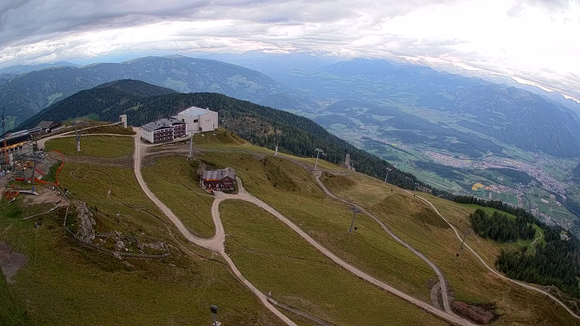 Station de ski Kronplatz sommet | vue sur Brunico